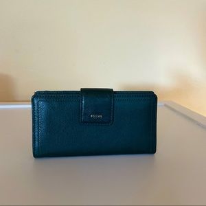Fossil Logan RFID Tab Clutch- Dark Green